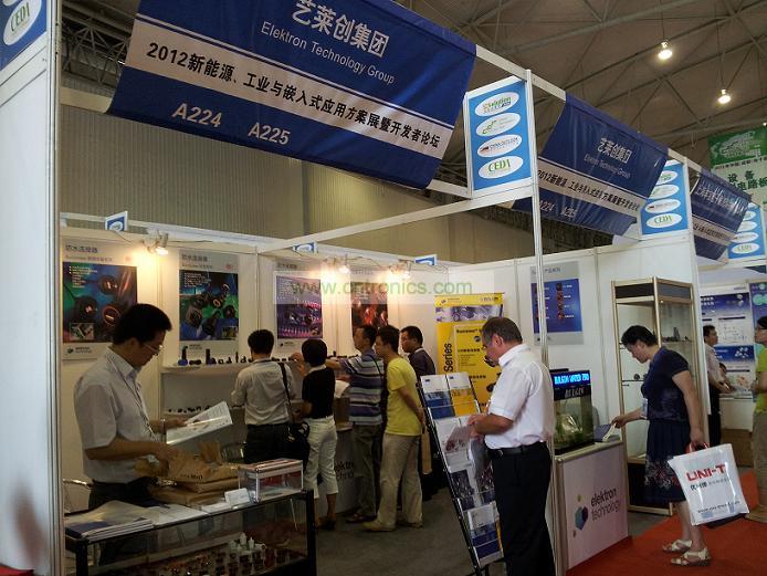 Elektron攜工業(yè)防水連接器連接現身中國(成都)電子展