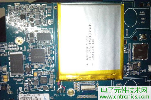 不怕摔的電紙書(shū)！一款柔性屏電子書(shū)閱讀器拆解