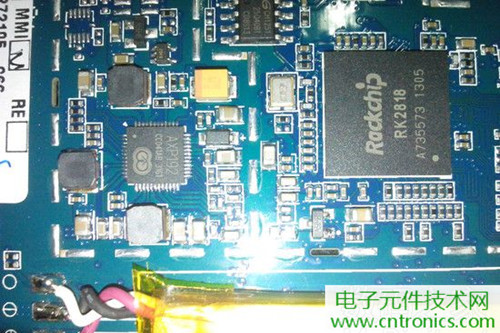 不怕摔的電紙書(shū)！一款柔性屏電子書(shū)閱讀器拆解