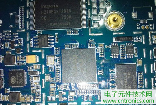 不怕摔的電紙書(shū)！一款柔性屏電子書(shū)閱讀器拆解