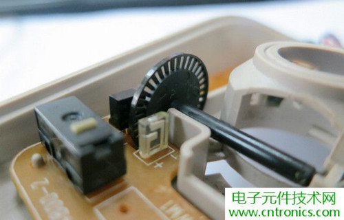 殿堂級機械鼠標拆解：嘆精致做工！