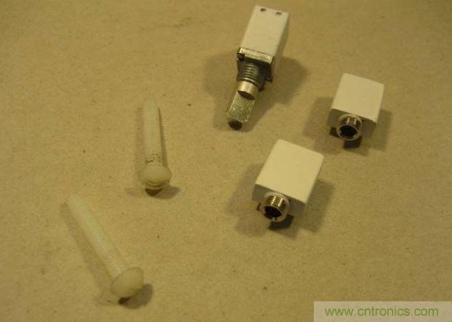 我就是這么牛！DIY IPod 耳放!