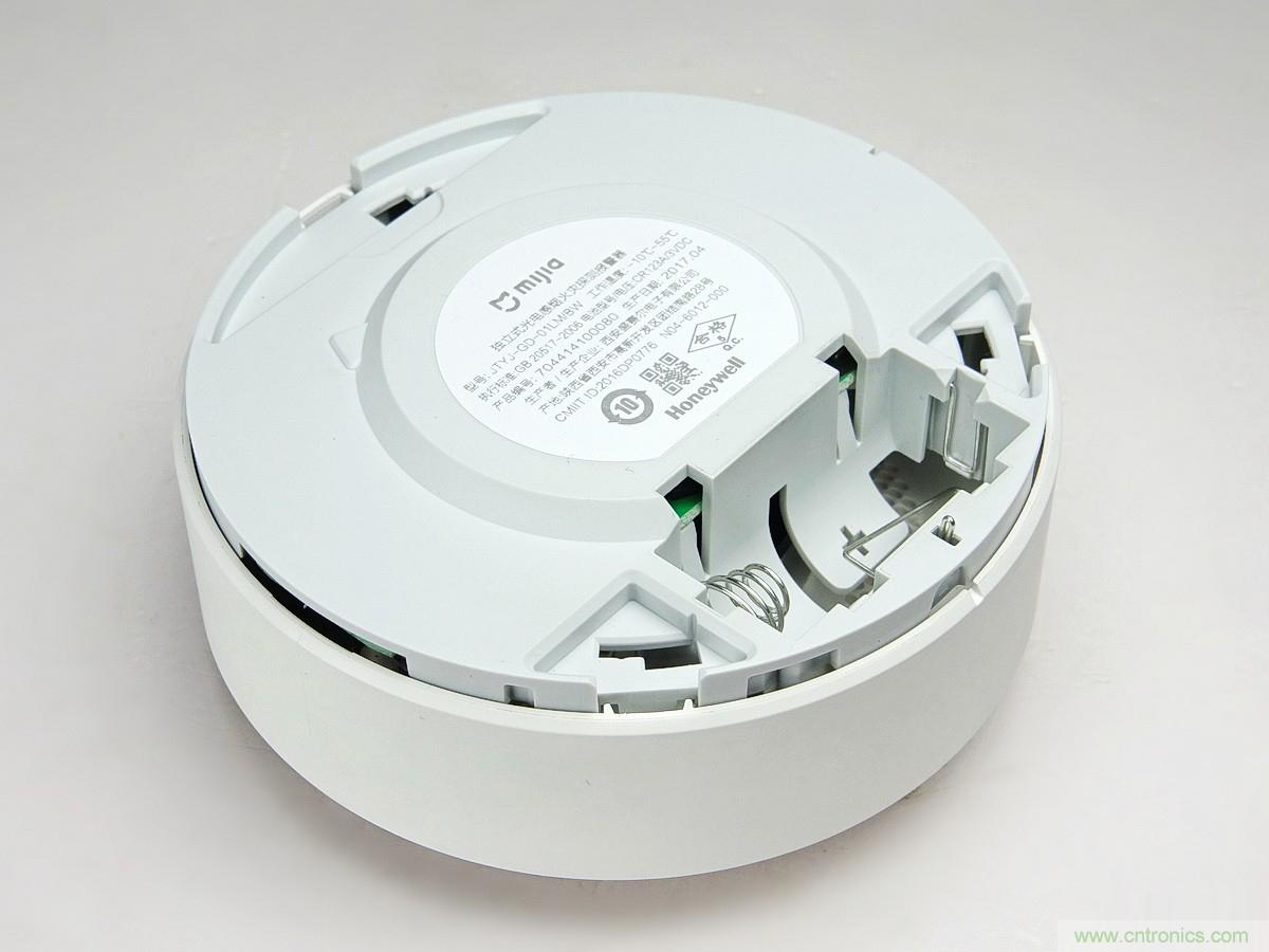 小米煙霧報警器拆解：一顆電池可用五年是如何做到的？