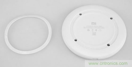 拆解對比：系出同門(mén)，小米、紫米無(wú)線(xiàn)充電器的差別有多大？