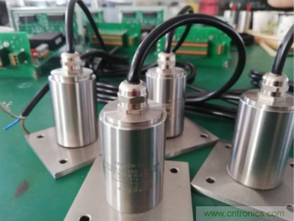 振動(dòng)傳感器的機電變換原理？主要的分類(lèi)有哪些？
