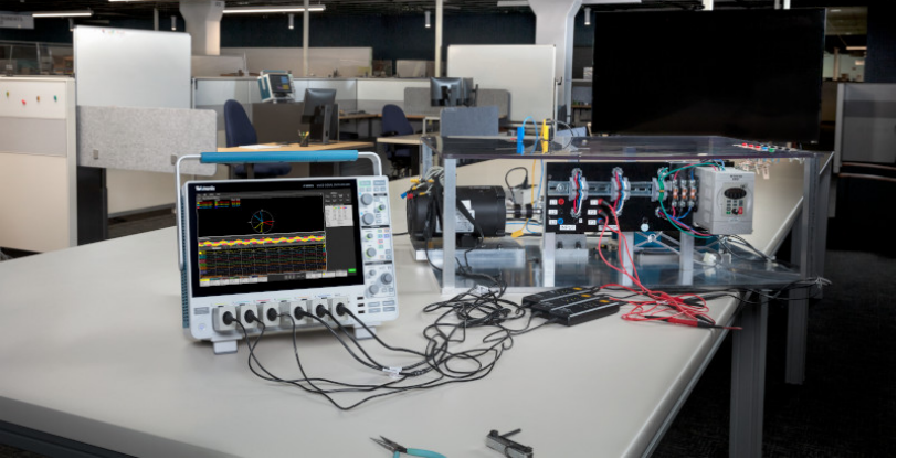 MSO 4B 示波器為工程師帶來(lái)更多臺式功率分析工具